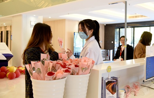 关爱女性内分泌 AG8旗舰厅健康糖尿病门诊开展妇女节健康筛查活动